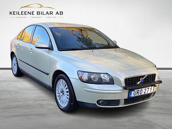 Volvo S40 5 of 21