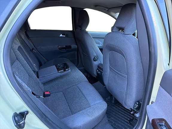 Volvo S40 17 of 21