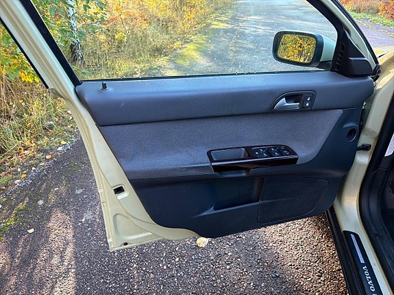 Volvo S40 13 of 21