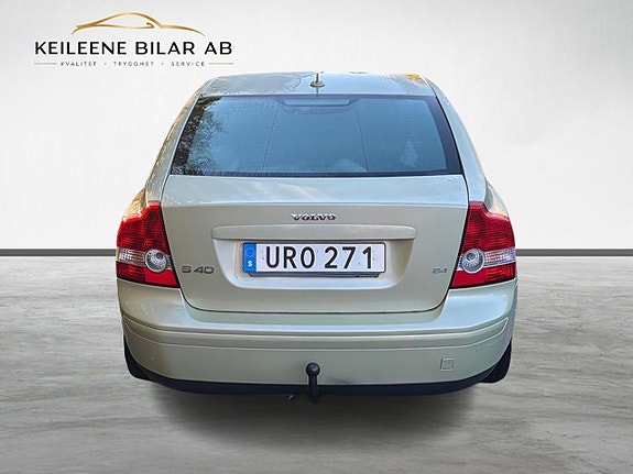 Volvo S40 6 of 21