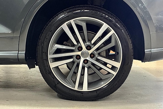 Audi Q5 11 of 27