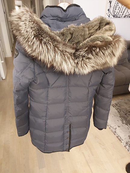 Product image 1 of 9