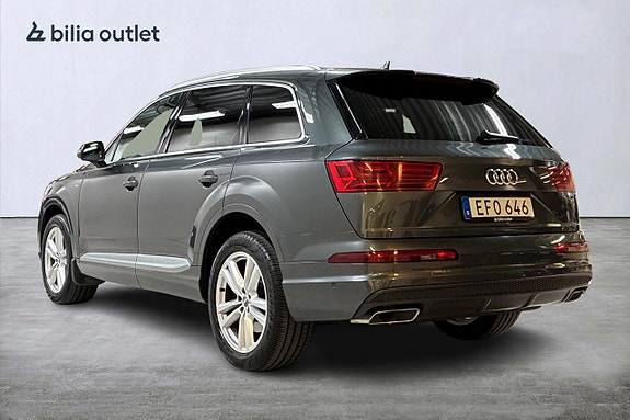 Audi Q7 8 of 25