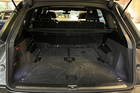 Audi Q7 10 of 25