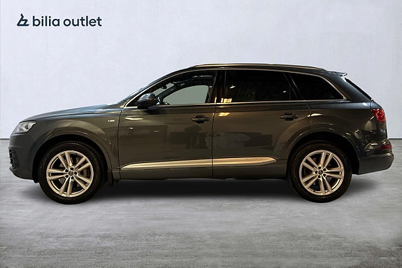 Audi Q7 9 of 25