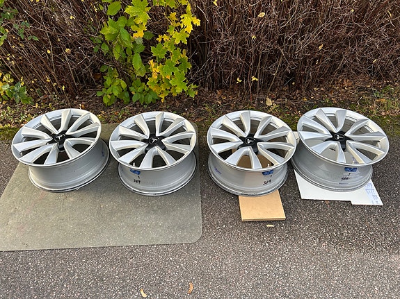 Product image 1 of 6
