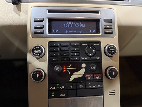 Volvo S80 16 of 22