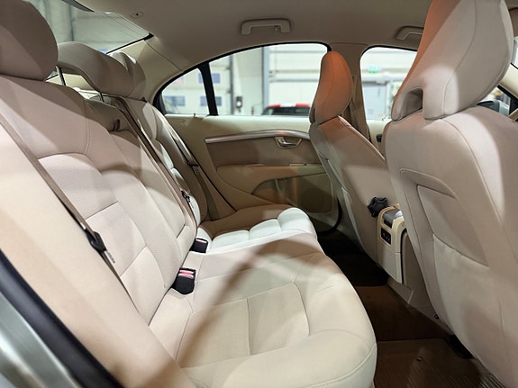 Volvo S80 14 of 22