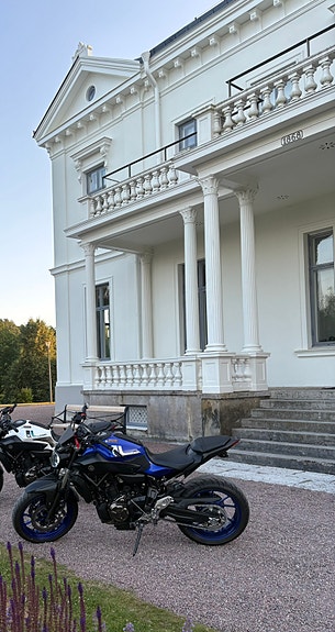 Yamaha MT-07 4 of 6