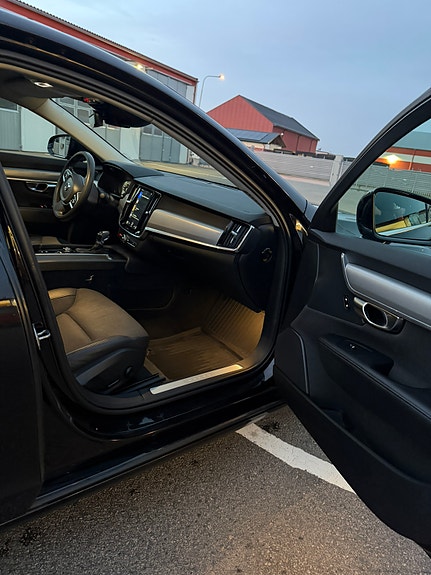 Volvo S90 7 of 13