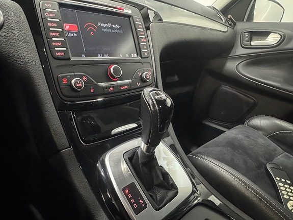 Ford S-MAX 14 of 17