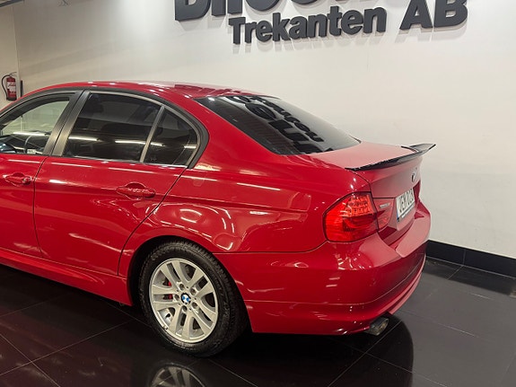 BMW 320d 4 of 9