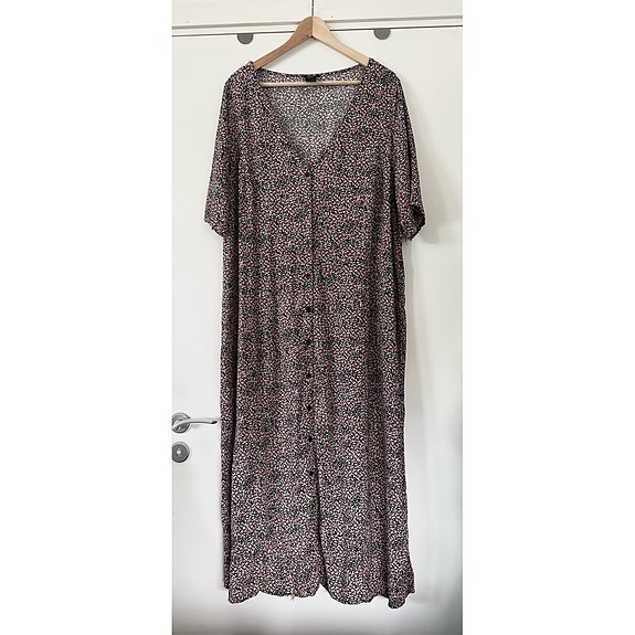 Lindex - Blommig lång viskosklänning - Storlek 2XL