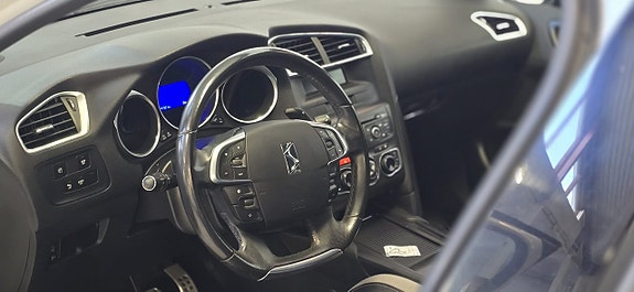 Citroen DS4 11 of 16