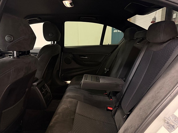 BMW 320d 15 of 30