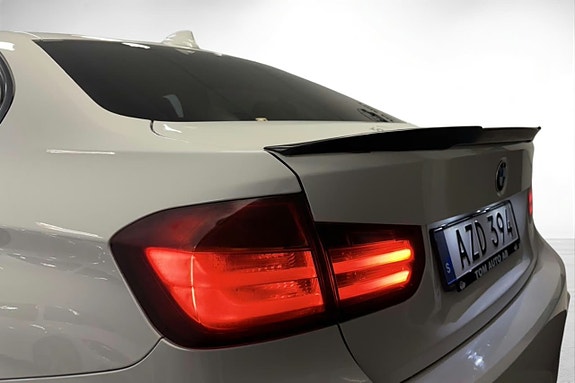 BMW 320d 5 of 30