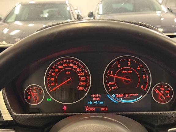 BMW 320d 21 of 30