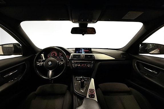 BMW 320d 18 of 30