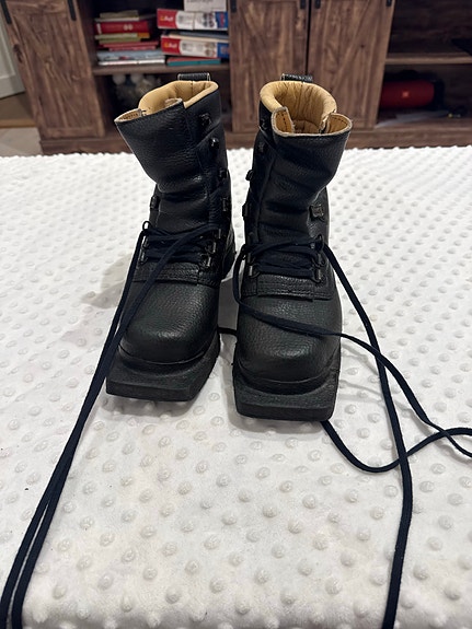 Product image 1 of 8