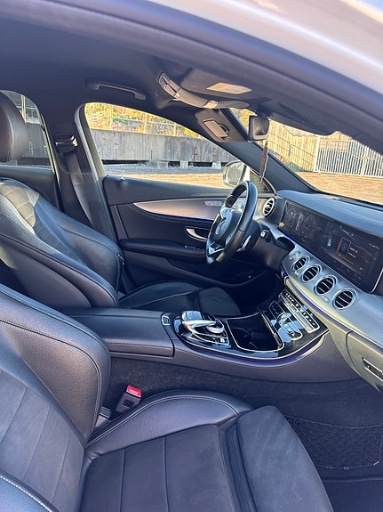 Mercedes-Benz E 220 d 10 of 19