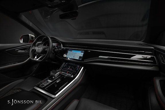 Audi RS Q8 25 of 27