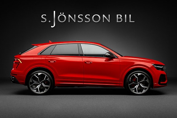 Audi RS Q8 2 of 27