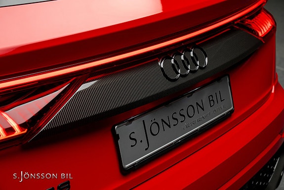 Audi RS Q8 14 of 27