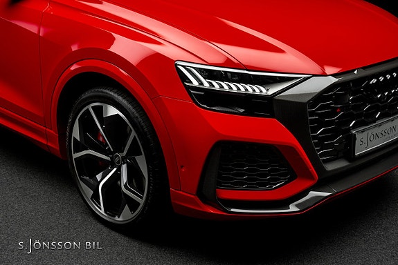 Audi RS Q8 9 of 27