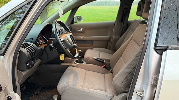 Audi A2 10 of 15