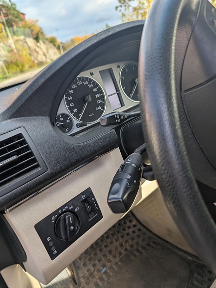 Mercedes-Benz B170 10 of 12