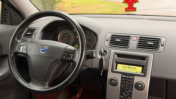 Volvo C30 8 of 13