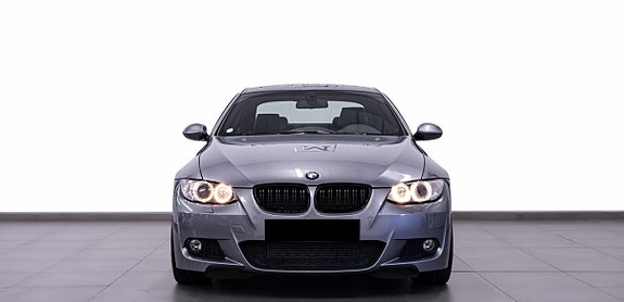 BMW 335i 2 of 17