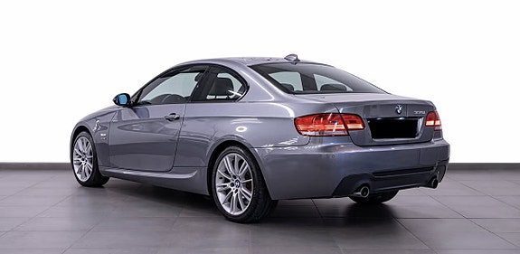 BMW 335i 4 of 17
