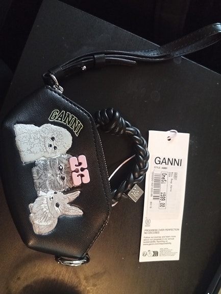 Product image 1 of 4