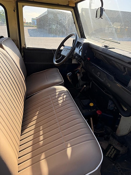 Land Rover 5 of 11