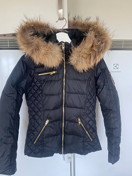 Product image 1 of 8
