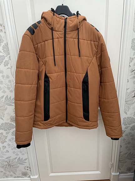 Product image 1 of 9