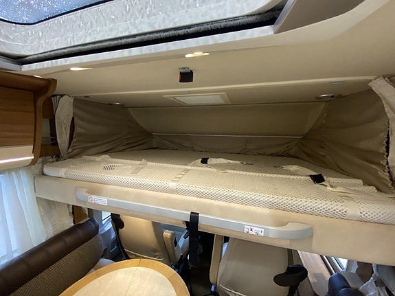 Hymer Premiumline B 708 PL ED-S ALDE/Automat/Queenbed/MaxxFan/Ugn 17 of 27