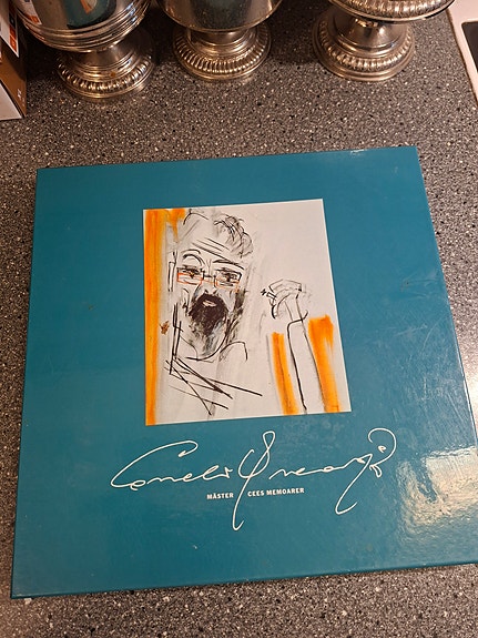 Product image 1 of 3