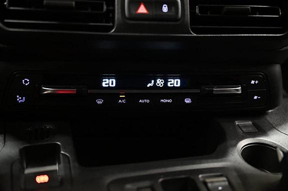 Peugeot e-Partner 24 of 29