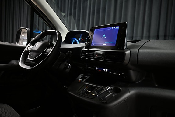 Peugeot e-Partner 28 of 29