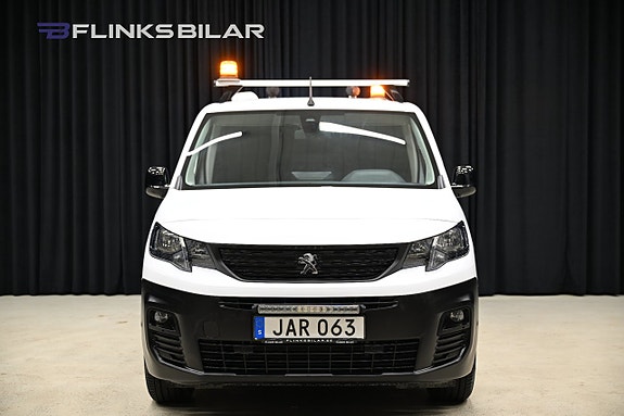 Peugeot e-Partner 13 of 29