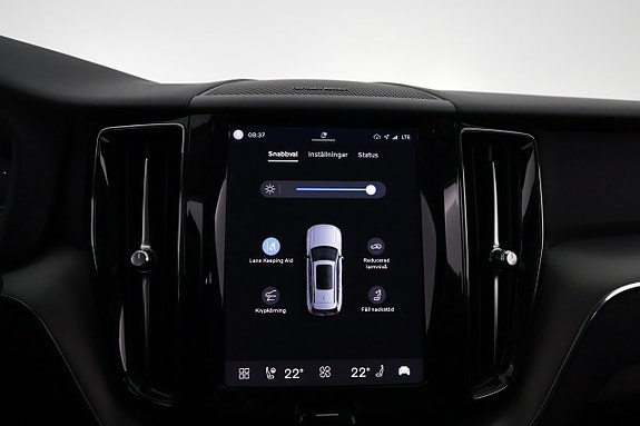 Volvo XC60 19 of 30