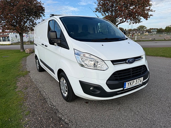 Ford Transit Custom 6 of 12
