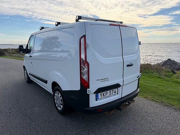 Ford Transit Custom 3 of 12