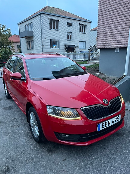 Skoda Octavia 2 of 21