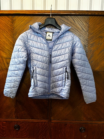 Product image 1 of 4