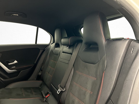 Mercedes-Benz A 250 e 15 of 30