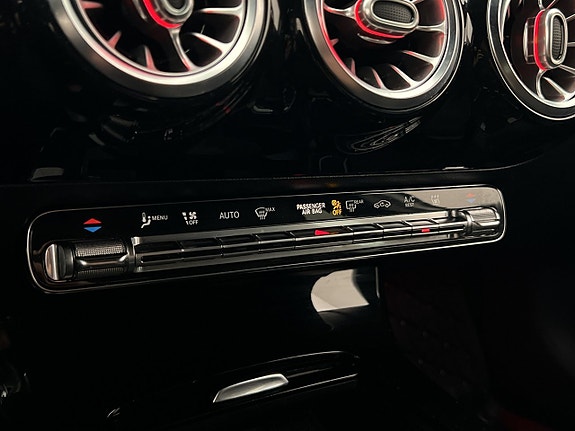 Mercedes-Benz A 250 e 23 of 30
