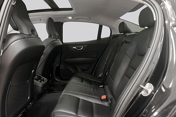 Volvo S60 10 of 23